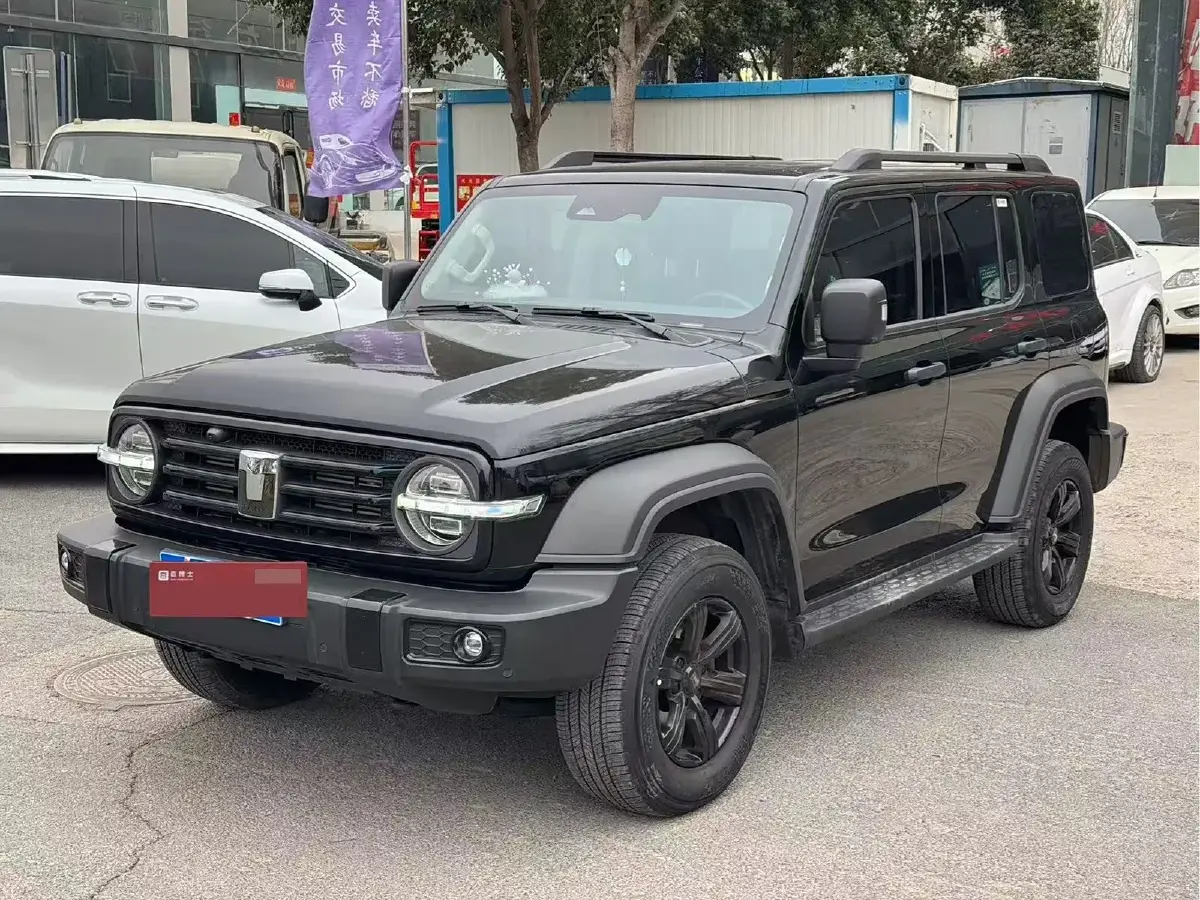 2024 Tank 300 2.0T 227HP L4 8AT