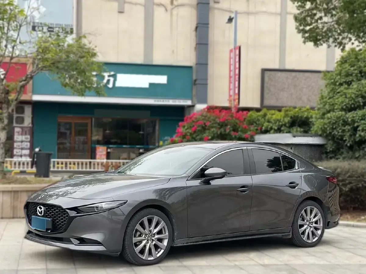 2021 Mazda 3 Axela 2.0L 158HP L4 6AT
