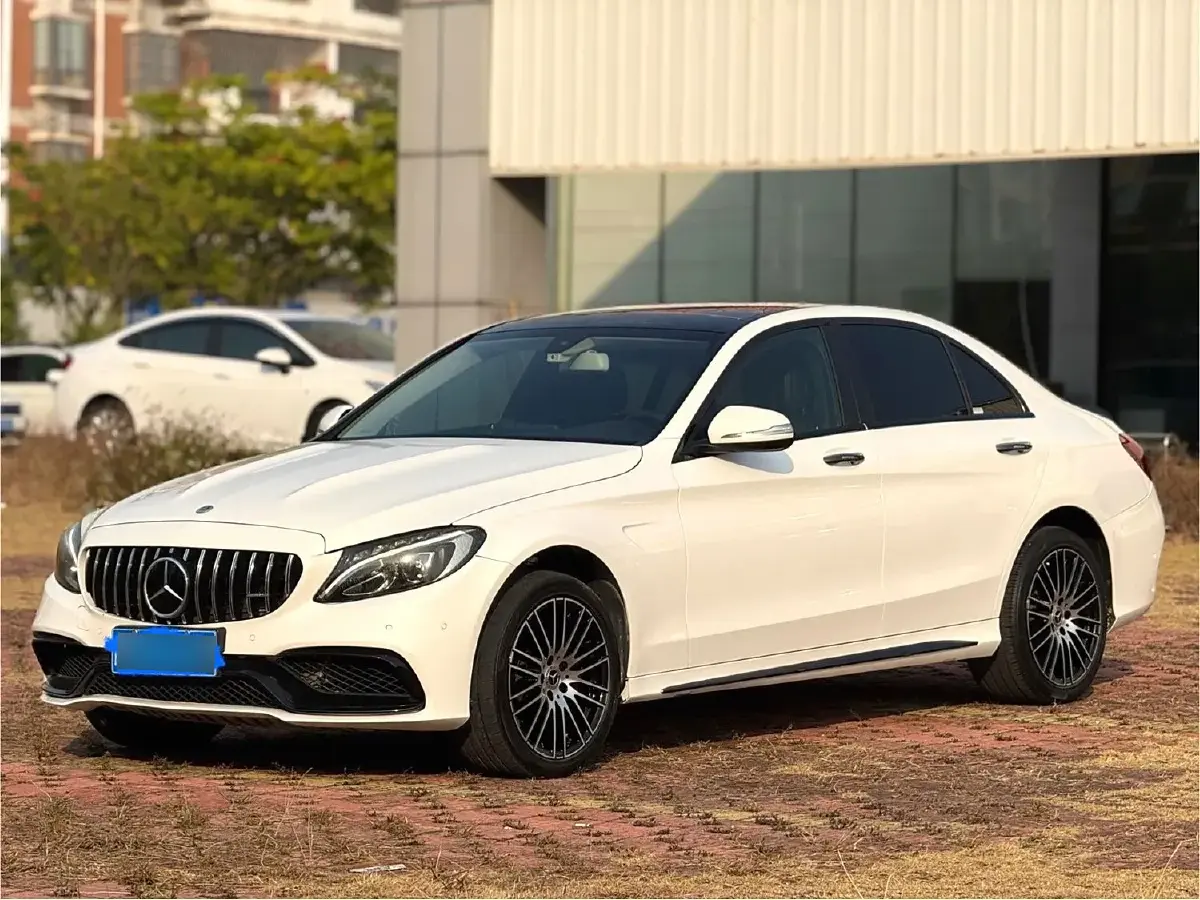 2015 Mercedes-Benz C Class 2.0T 184HP L4 7AT