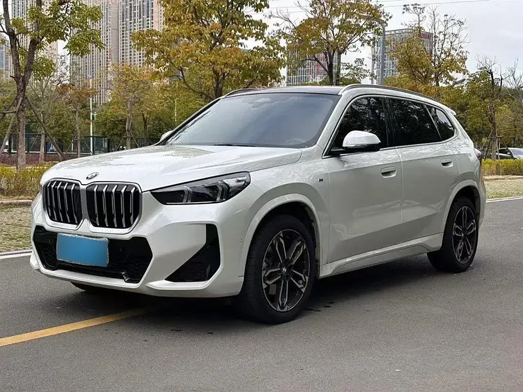 2023 BMW X1 2.0T 204HP L4 7DCT