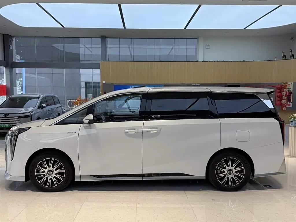 2024 GAC Trumpchi E9 2.0T 190HP L4 2DHT PHEV 25.57KWH,autocango,china used car exporter,china ev exporter,chinese used car exporter,chinese used ev exporter