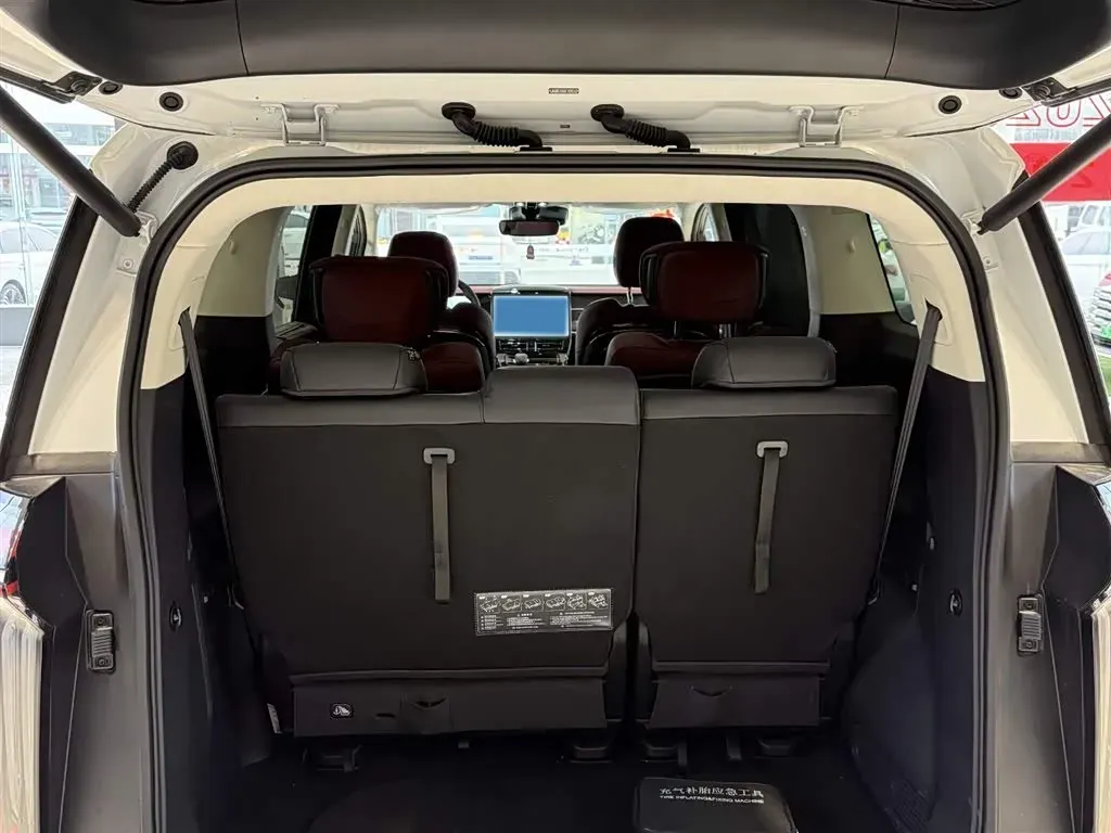 2024 GAC Trumpchi E9 2.0T 190HP L4 2DHT PHEV 25.57KWH,autocango,china used car exporter,china ev exporter,chinese used car exporter,chinese used ev exporter