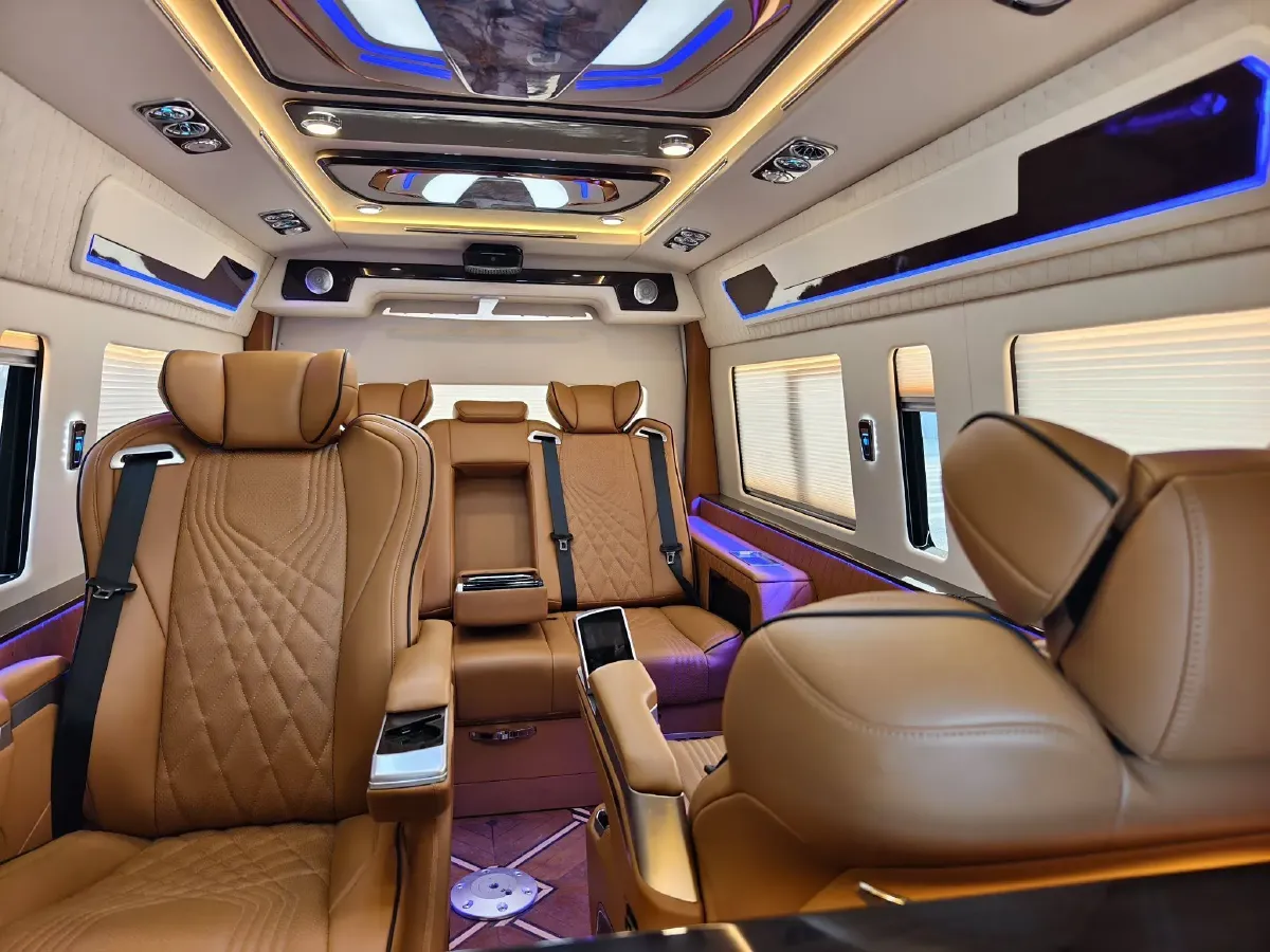 2011 Toyota Hiace 2.7L 154HP L4 5MT,autocango,china used car exporter,china ev exporter,chinese used car exporter,chinese used ev exporter