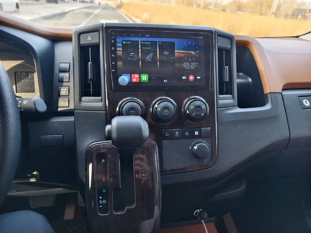 2011 Toyota Hiace 2.7L 154HP L4 5MT,autocango,china used car exporter,china ev exporter,chinese used car exporter,chinese used ev exporter