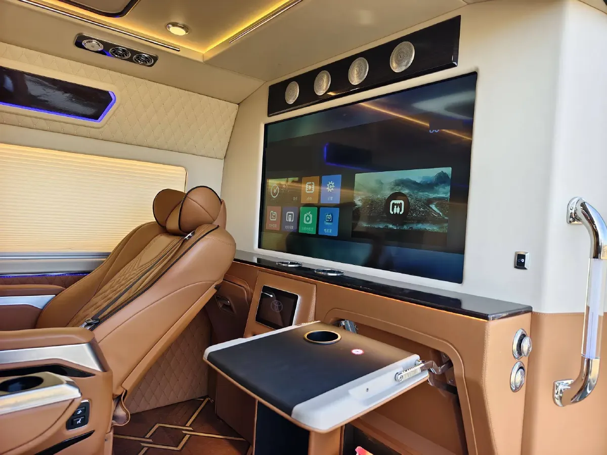 2011 Toyota Hiace 2.7L 154HP L4 5MT,autocango,china used car exporter,china ev exporter,chinese used car exporter,chinese used ev exporter