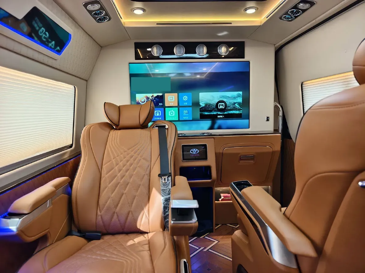 2011 Toyota Hiace 2.7L 154HP L4 5MT,autocango,china used car exporter,china ev exporter,chinese used car exporter,chinese used ev exporter