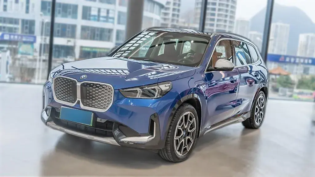 2023 BMW iX1 BEV