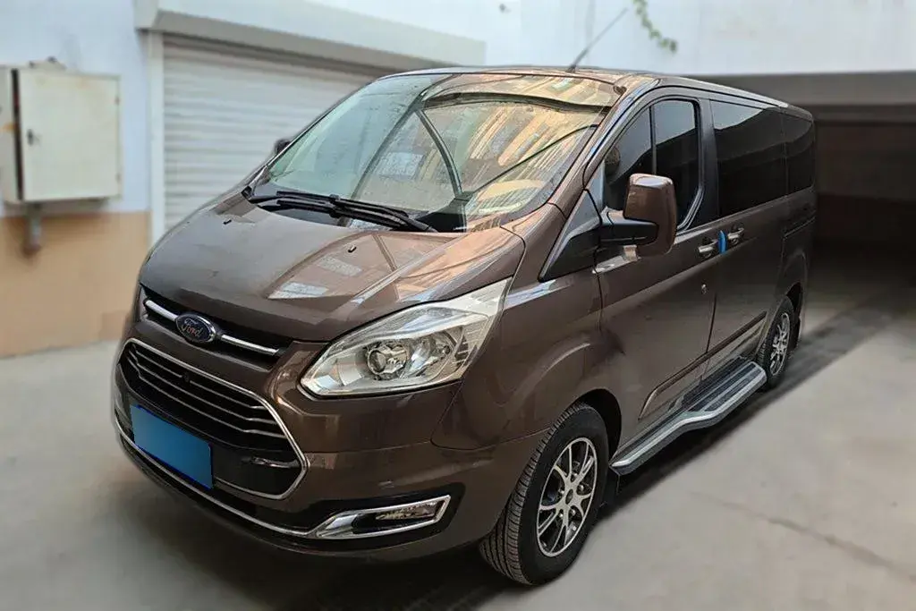 2017 Ford Tourneo 2.0T 203HP L4 6AT