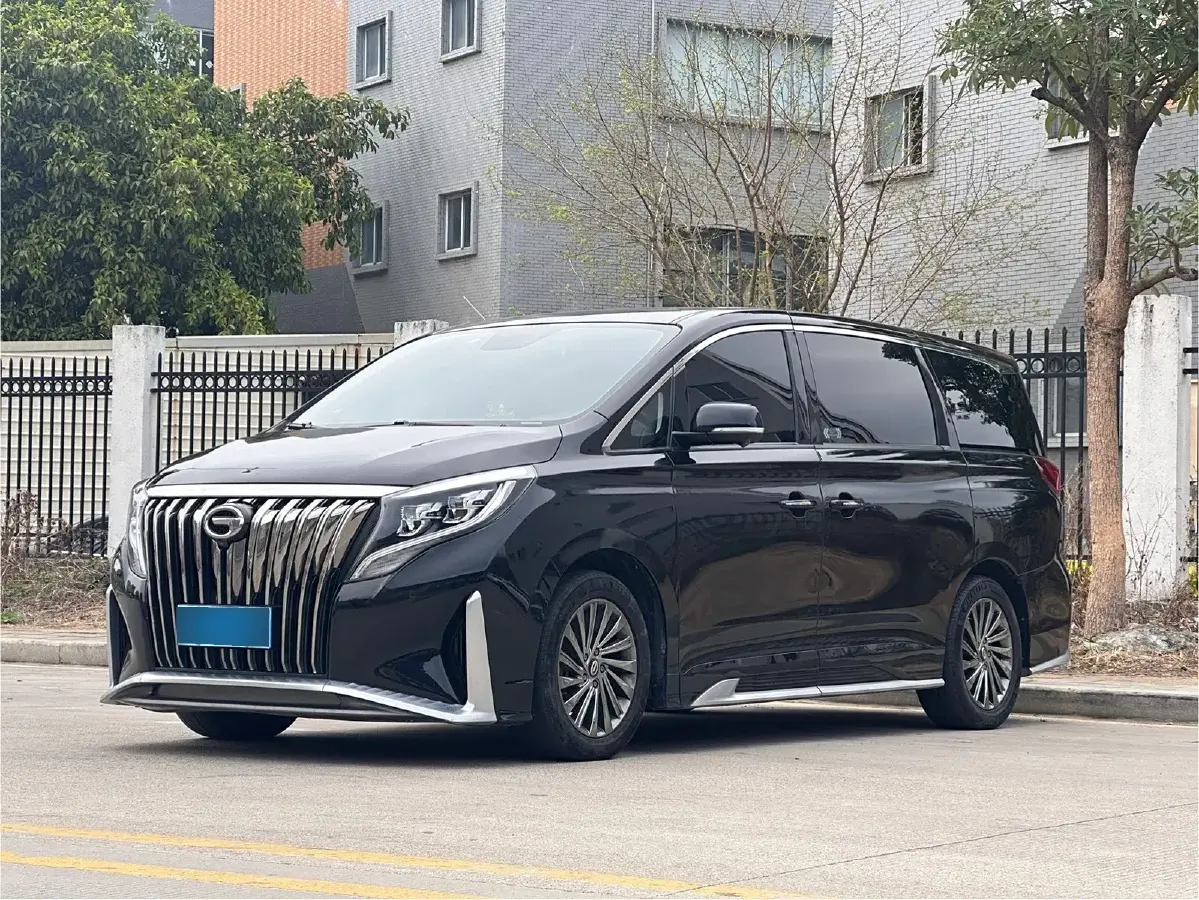 2021 GAC Trumpchi M8 2.0T 252HP L4 8AT