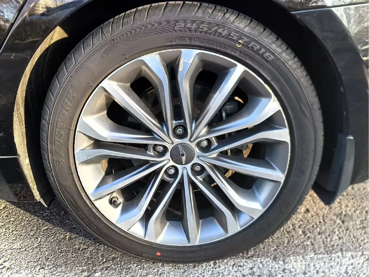 2015 Hyundai Cenesis 3.3L 282HP V6 8AT,autocango,china used car exporter,china ev exporter,chinese used car exporter,chinese used ev exporter