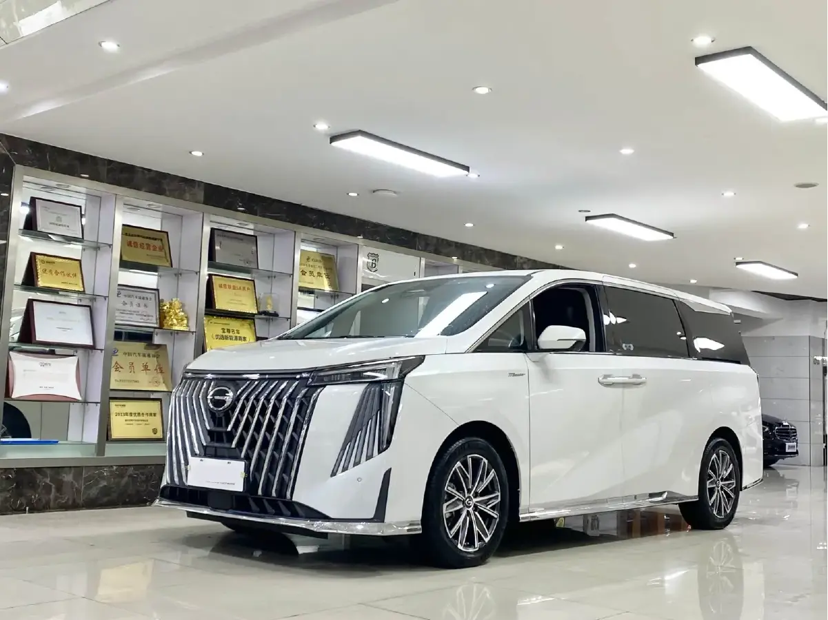 2024 GAC Trumpchi M8 2.0T 252HP L4 8AT