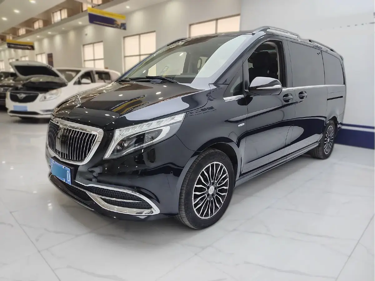 2017 Mercedes-Benz V Class 2.0T 211HP L4 7AT