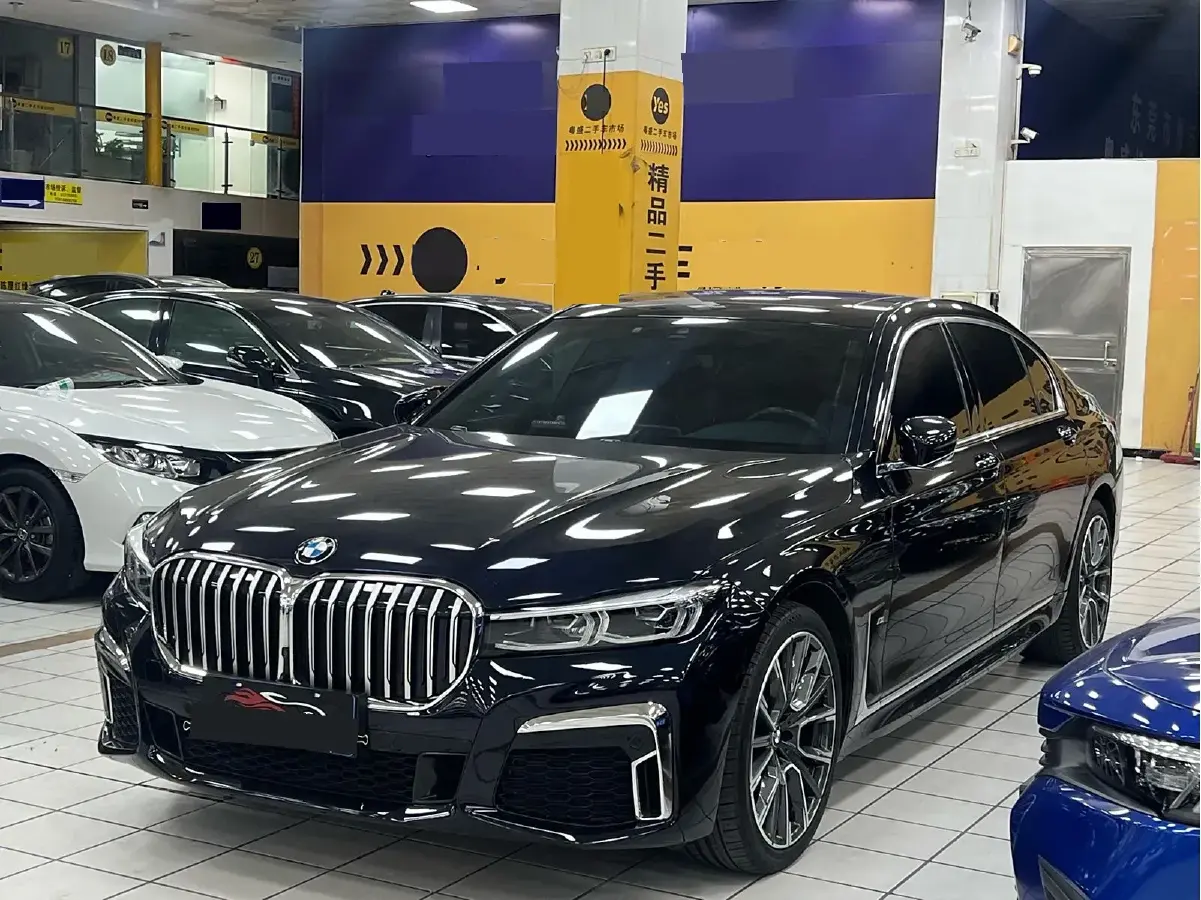 2019 BMW 7 Series 2.0T 265HP L4 8AT
