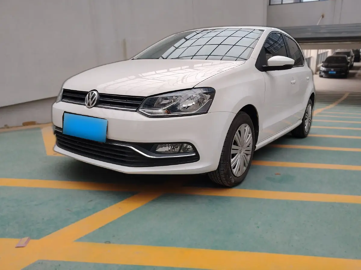 2018 Volkswagen Polo 1.5L 110HP L4 6AT
