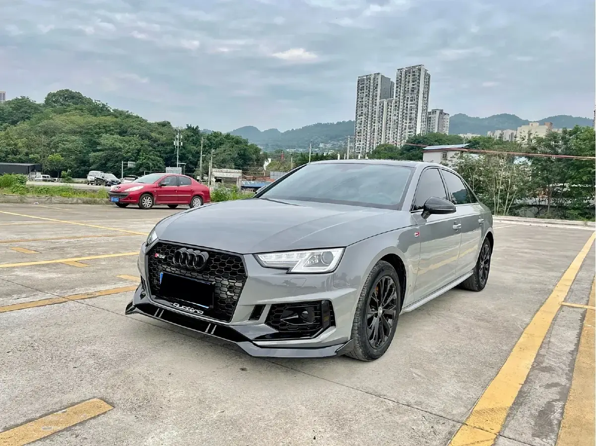 2018 Audi A4L 2.0T 190HP L4 7DCT