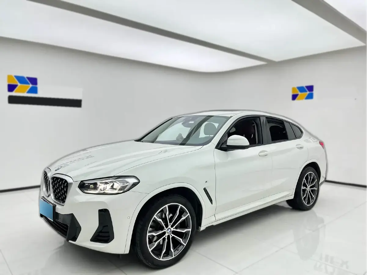 2022 BMW X4 2.0T 245HP L4 8AT