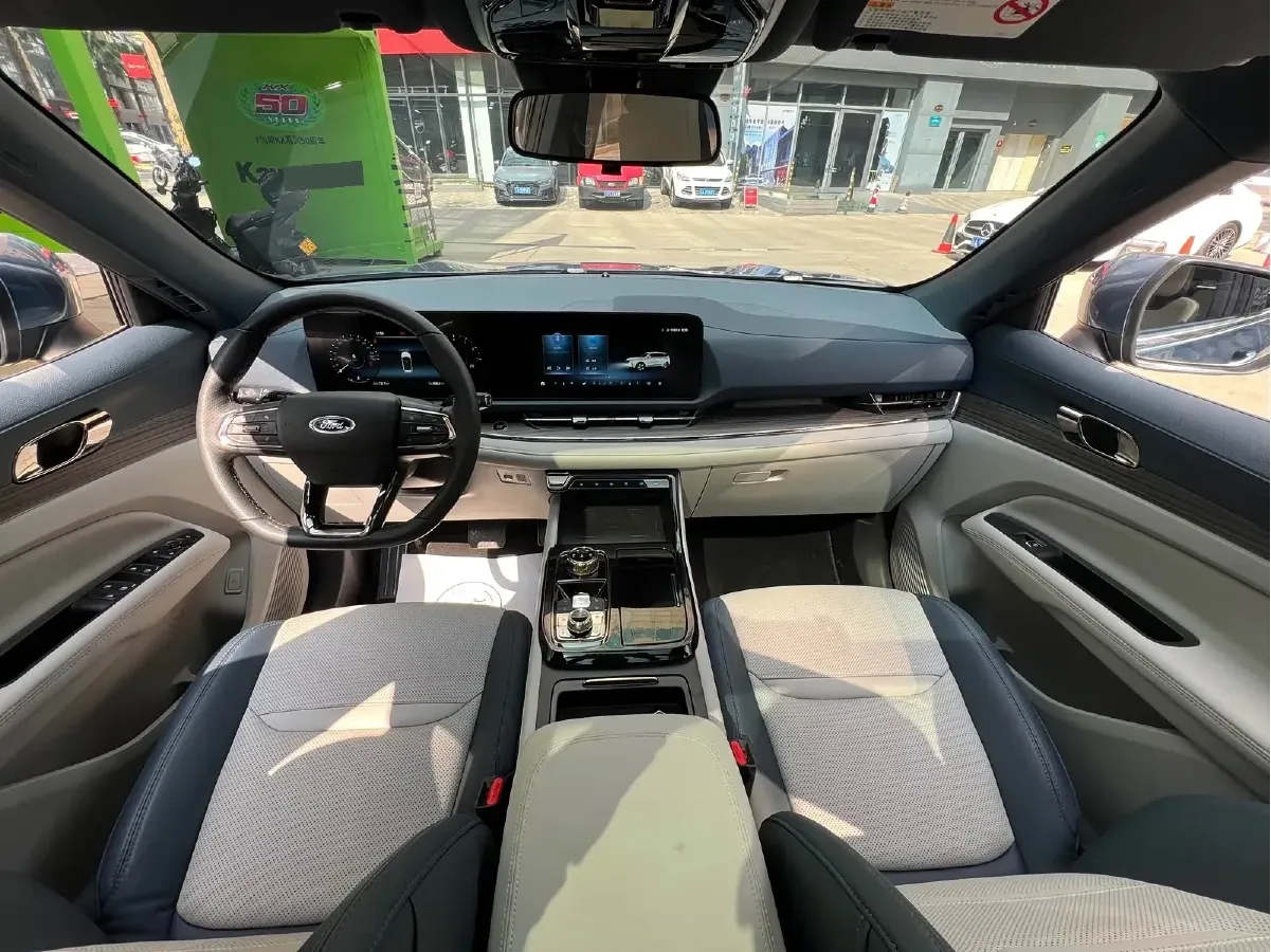 2023 Ford Equator Sport 1.5T 170HP L4 7DCT,autocango,china used car exporter,china ev exporter,chinese used car exporter,chinese used ev exporter