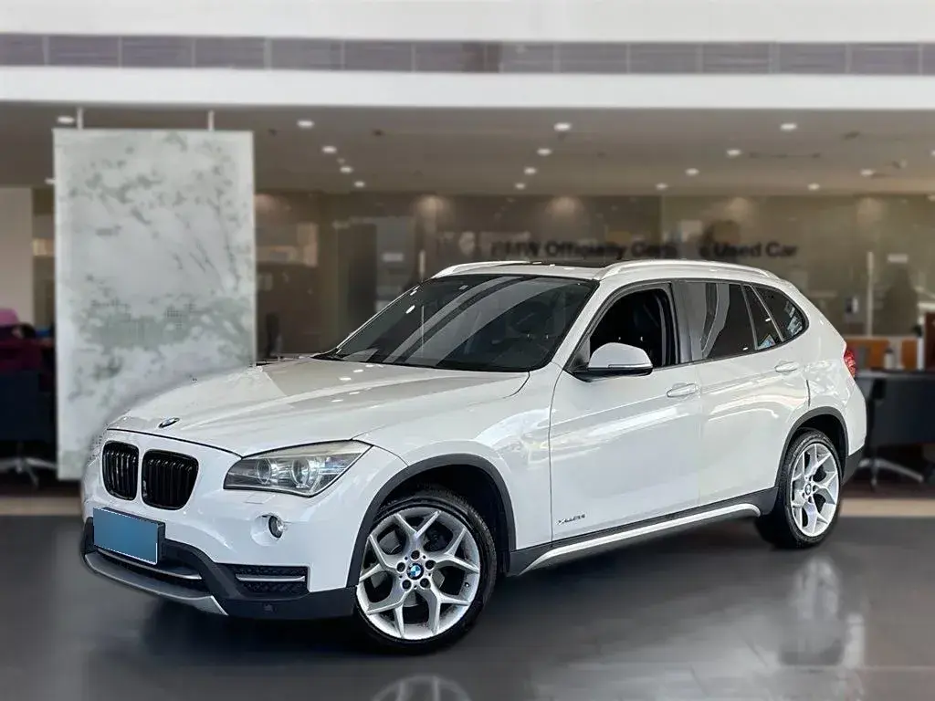 2013 BMW X1 2.0T 184HP L4 8AT