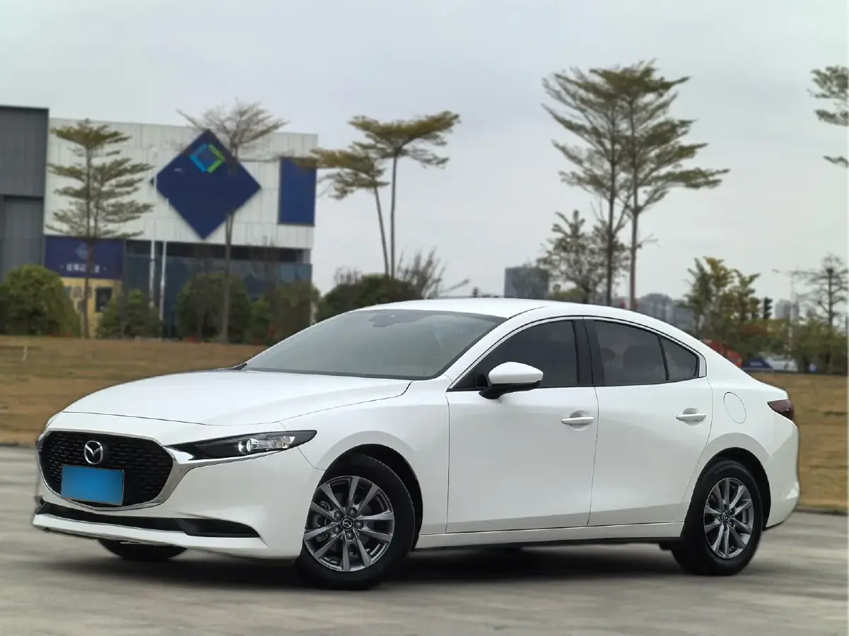 2023 Mazda 3 Axela 2.0L 158HP L4 6AT