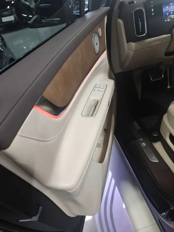 2024 HIMA AITO M9 BEV 100KWH,autocango,china used car exporter,china ev exporter,chinese used car exporter,chinese used ev exporter