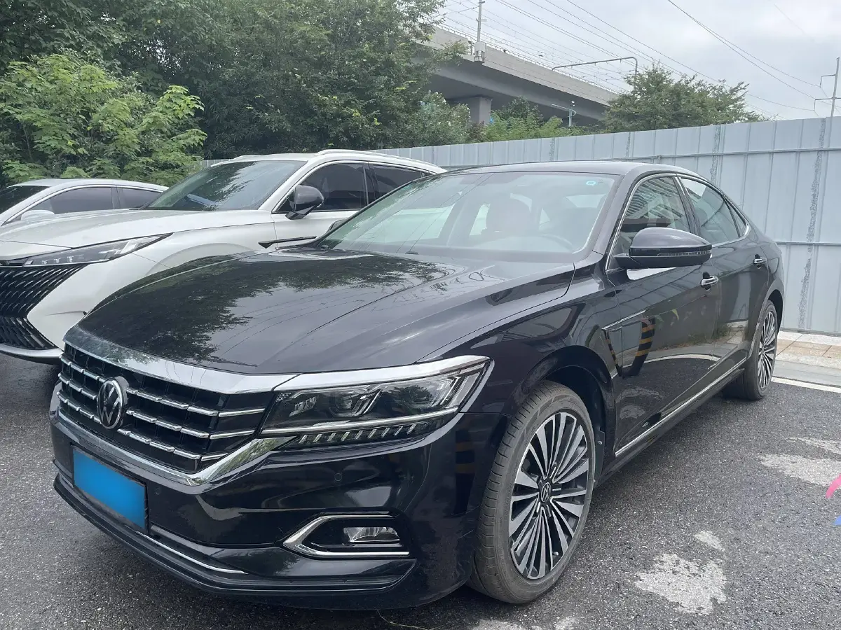2020 Volkswagen Passat 2.0T 186HP L4 7DCT