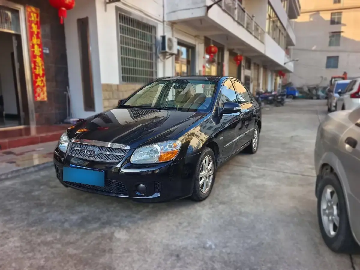 2012 Kia Cerato 1.6L 112HP L4 5MT