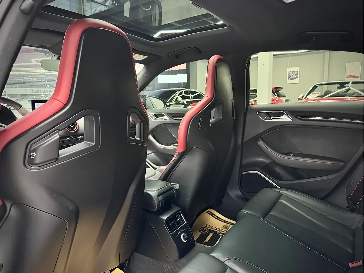 2017 Audi RS 3 2.5T 400HP L5 7DCT,autocango,china used car exporter,china ev exporter,chinese used car exporter,chinese used ev exporter