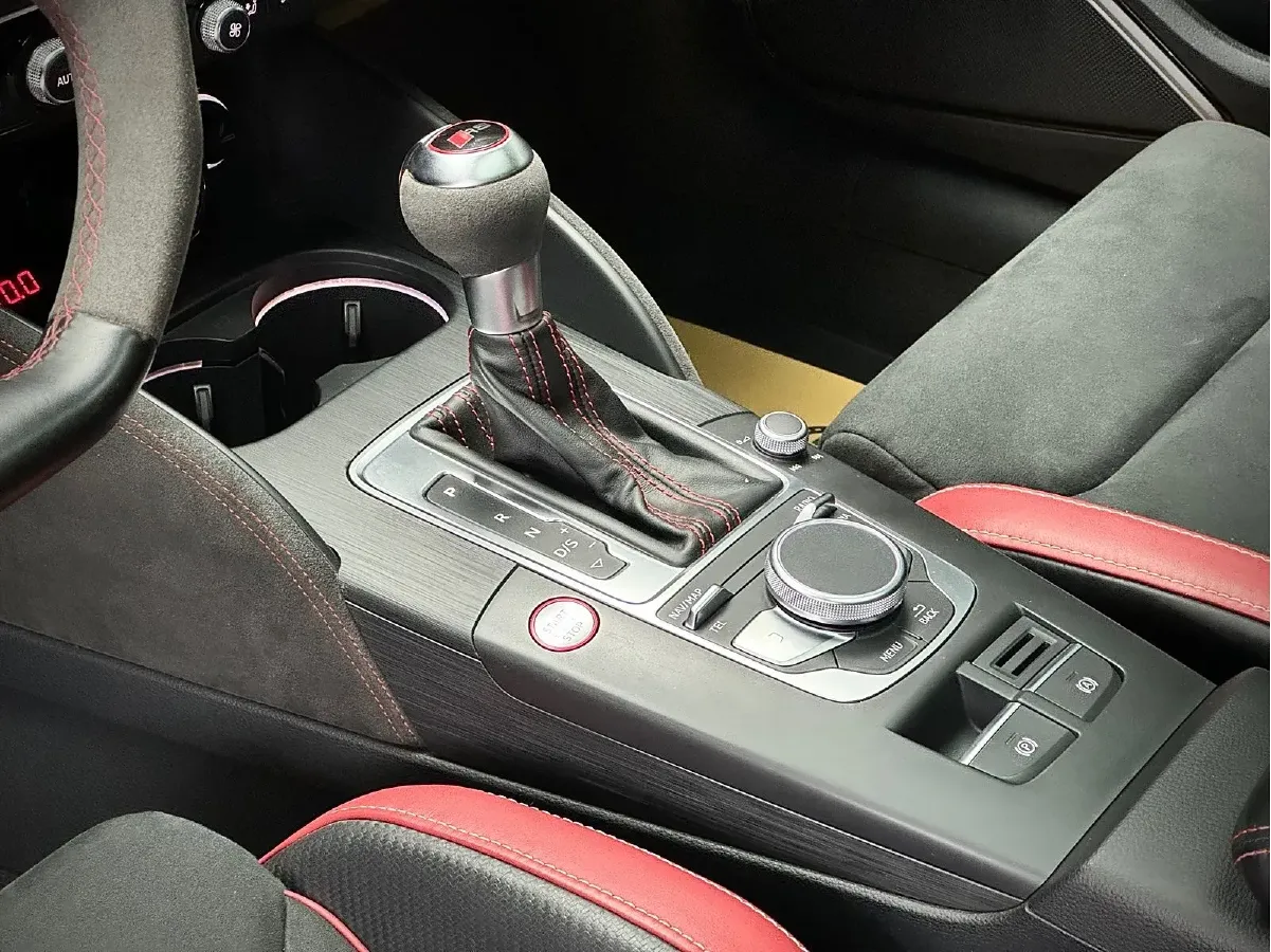 2017 Audi RS 3 2.5T 400HP L5 7DCT,autocango,china used car exporter,china ev exporter,chinese used car exporter,chinese used ev exporter