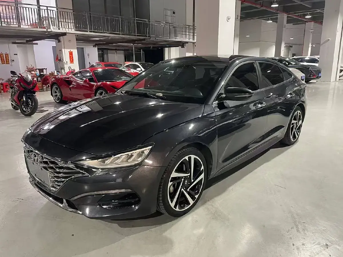 2019 Hyundai La Festa 1.6T 204HP L4 7DCT