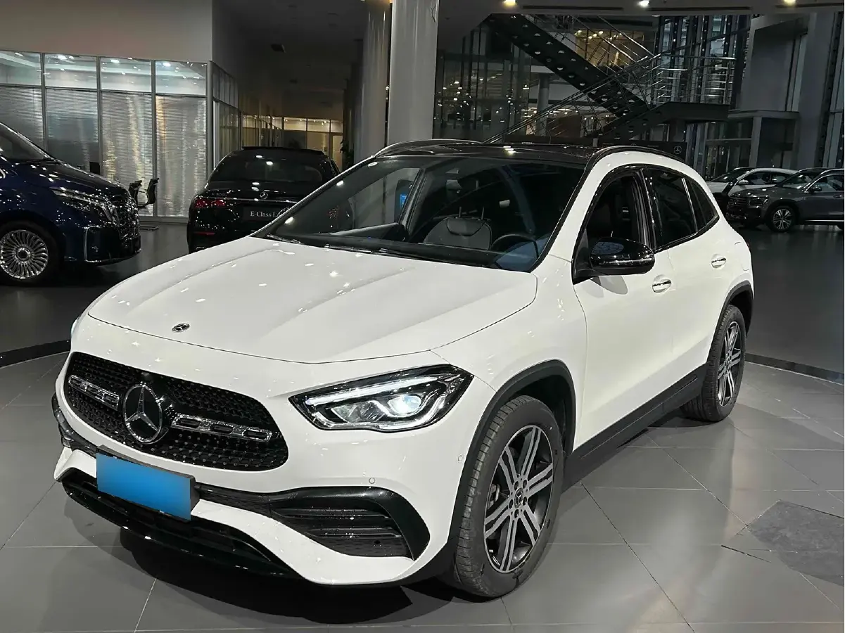 2022 Mercedes-Benz GLA Class 2.0T 190HP L4 8DCT