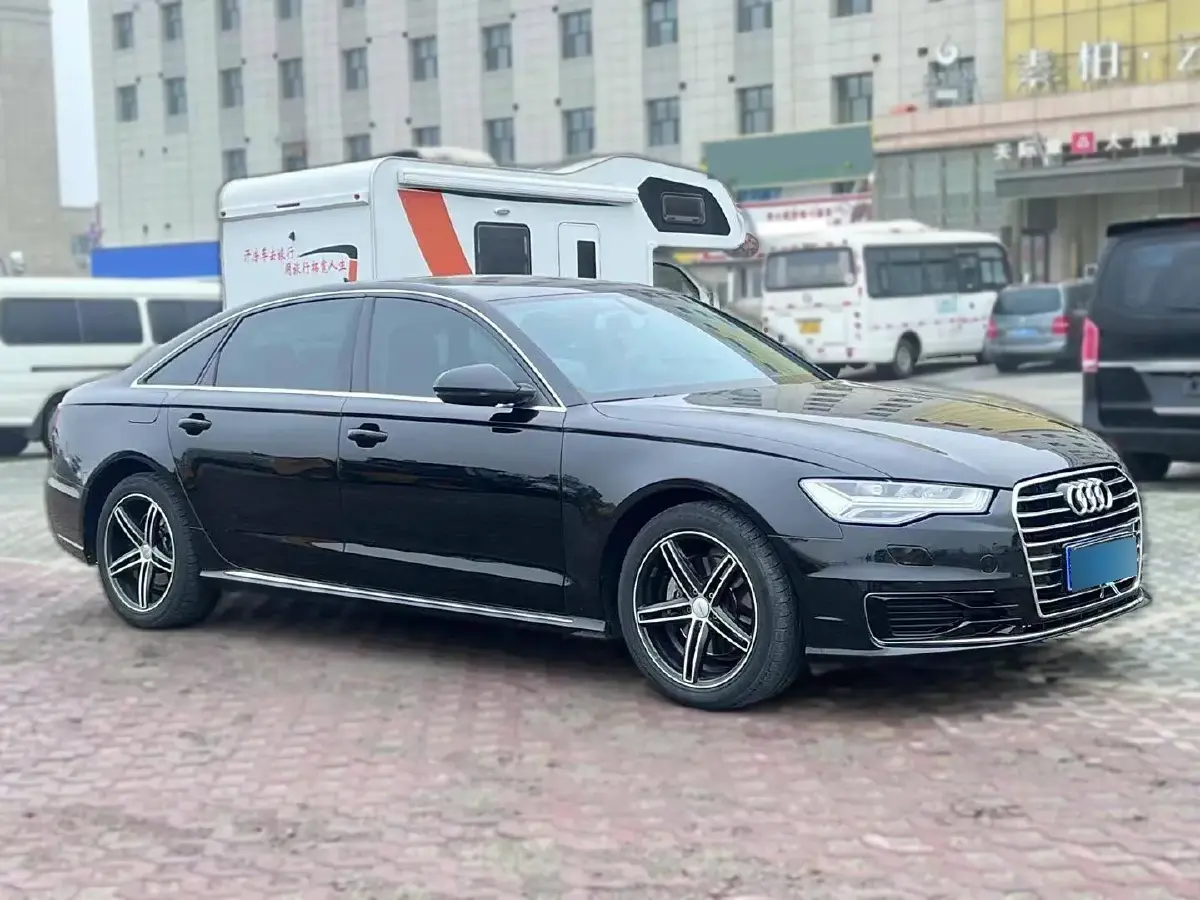 2018 Audi A6L 1.8T 190HP L4 7DCT