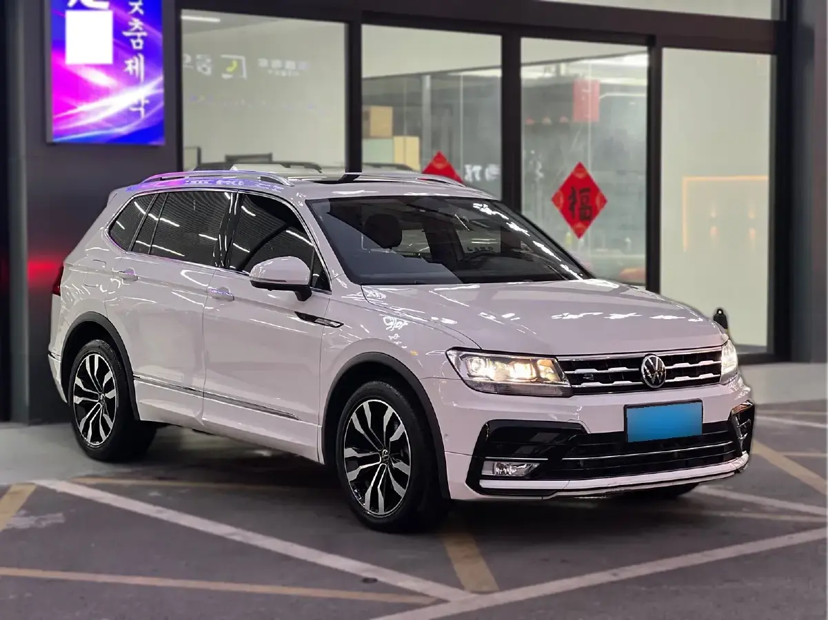2021 Volkswagen Tiguan L 2.0T 186HP L4 7DCT