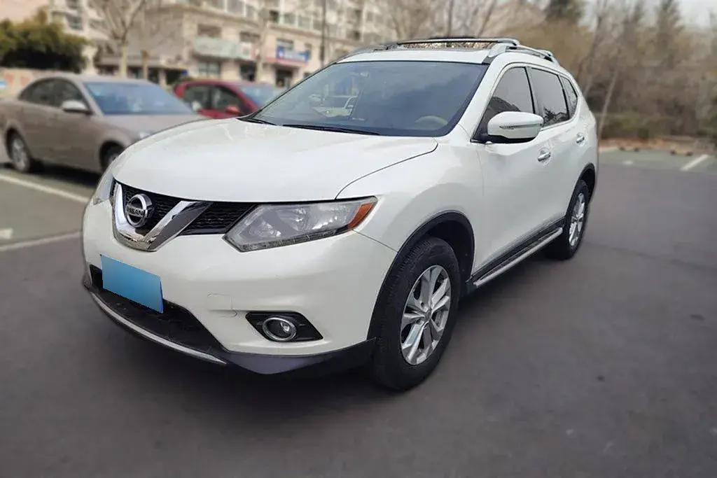 2014 Nissan X-Trail 2.5L 186HP L4 CVT