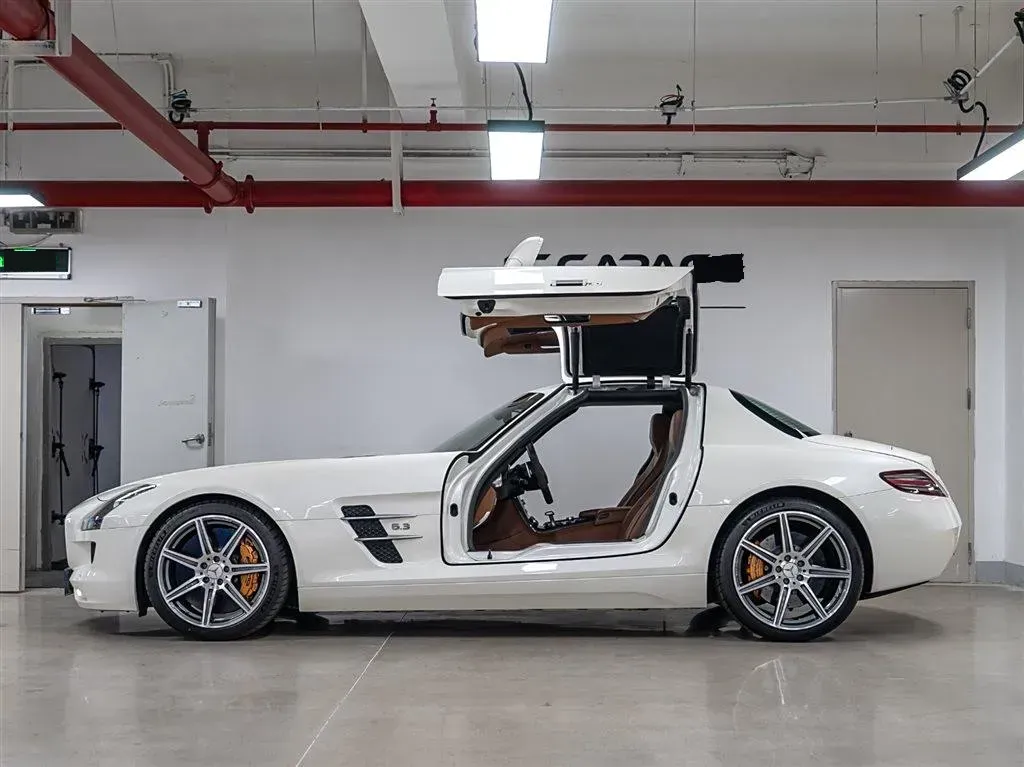 2011 Mercedes-Benz SLS AMG 6.2L 571HP V8 7DCT,autocango,china used car exporter,china ev exporter,chinese used car exporter,chinese used ev exporter