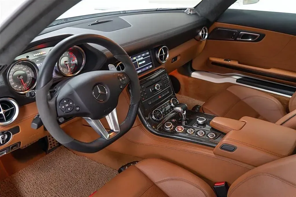 2011 Mercedes-Benz SLS AMG 6.2L 571HP V8 7DCT,autocango,china used car exporter,china ev exporter,chinese used car exporter,chinese used ev exporter