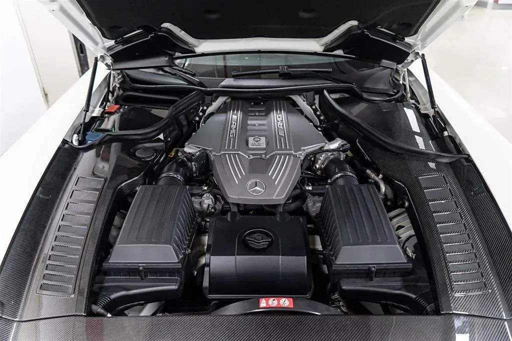 2011 Mercedes-Benz SLS AMG 6.2L 571HP V8 7DCT,autocango,china used car exporter,china ev exporter,chinese used car exporter,chinese used ev exporter