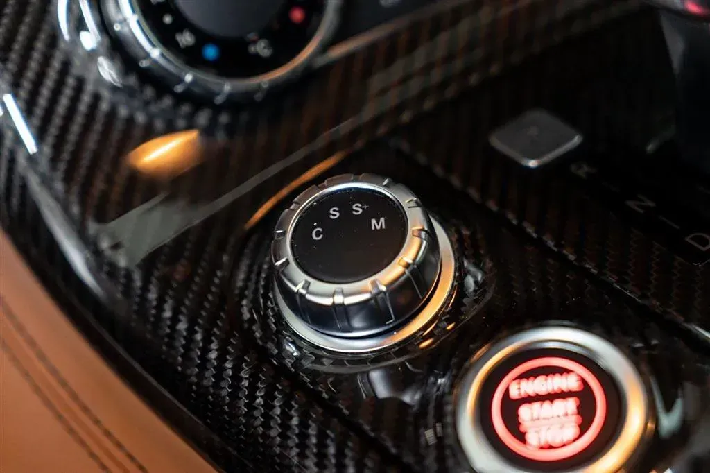 2011 Mercedes-Benz SLS AMG 6.2L 571HP V8 7DCT,autocango,china used car exporter,china ev exporter,chinese used car exporter,chinese used ev exporter