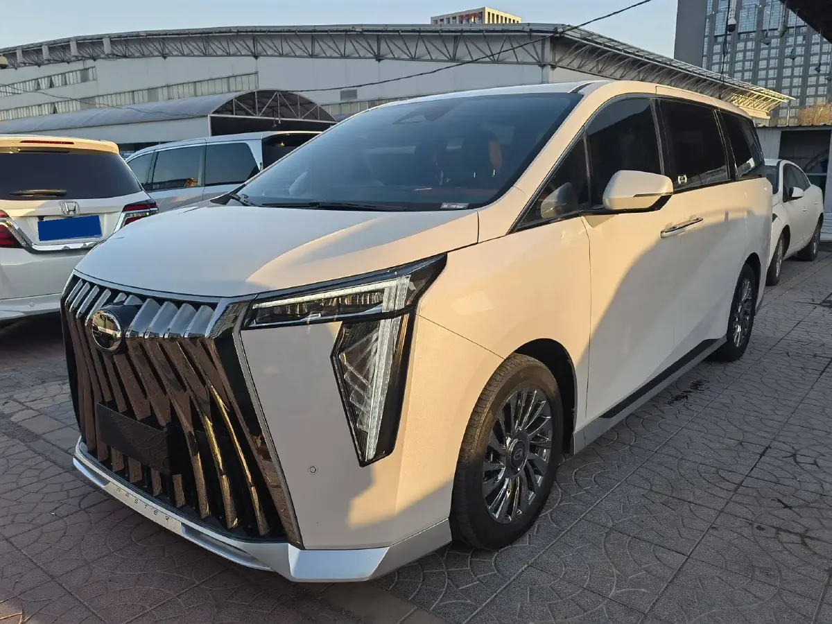 2023 GAC Trumpchi M8 2.0T 252HP L4 8AT