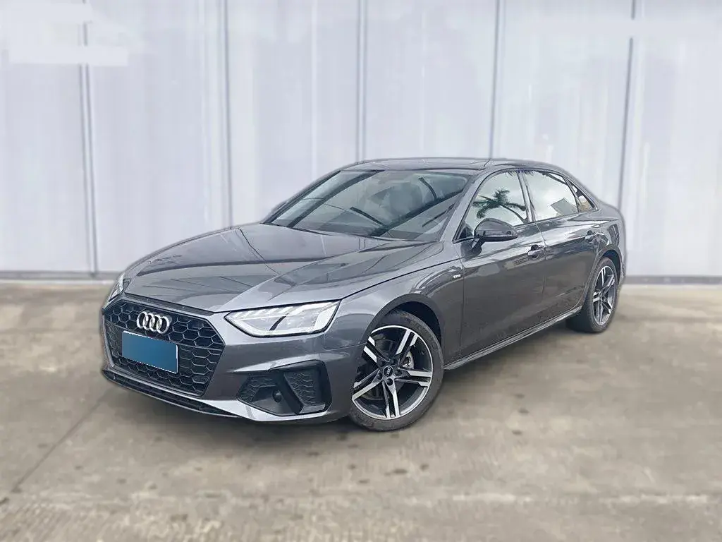 2022 Audi A4L 2.0T 190HP L4 7DCT