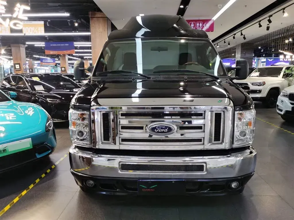 2011 Ford E350 5.4L 258HP V8 5AT,autocango,china used car exporter,china ev exporter,chinese used car exporter,chinese used ev exporter