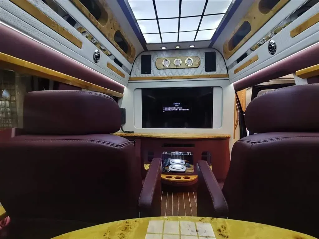 2011 Ford E350 5.4L 258HP V8 5AT,autocango,china used car exporter,china ev exporter,chinese used car exporter,chinese used ev exporter