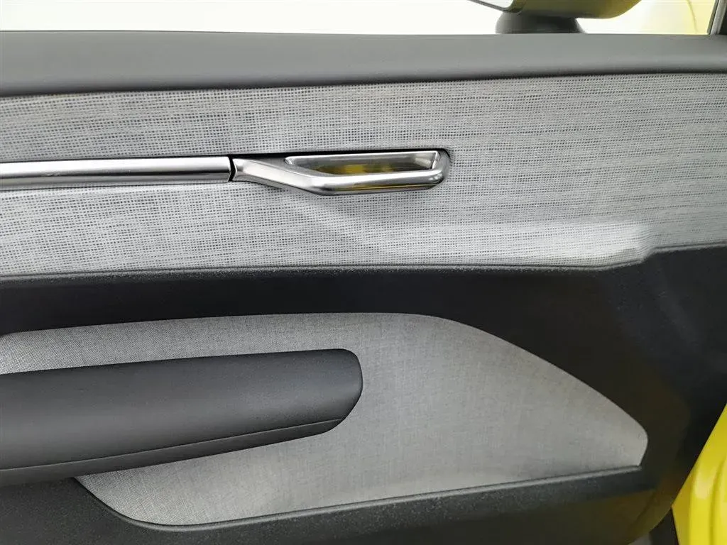 2025 Volvo EX30 BEV 66KWH,autocango,china used car exporter,china ev exporter,chinese used car exporter,chinese used ev exporter