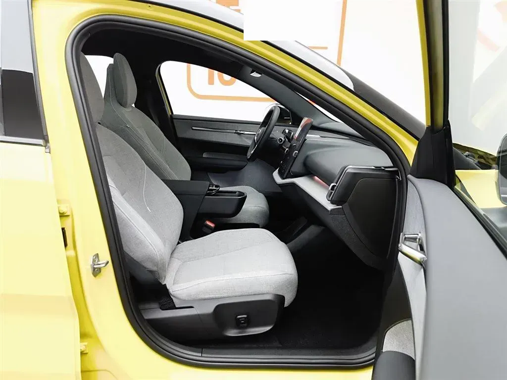 2025 Volvo EX30 BEV 66KWH,autocango,china used car exporter,china ev exporter,chinese used car exporter,chinese used ev exporter