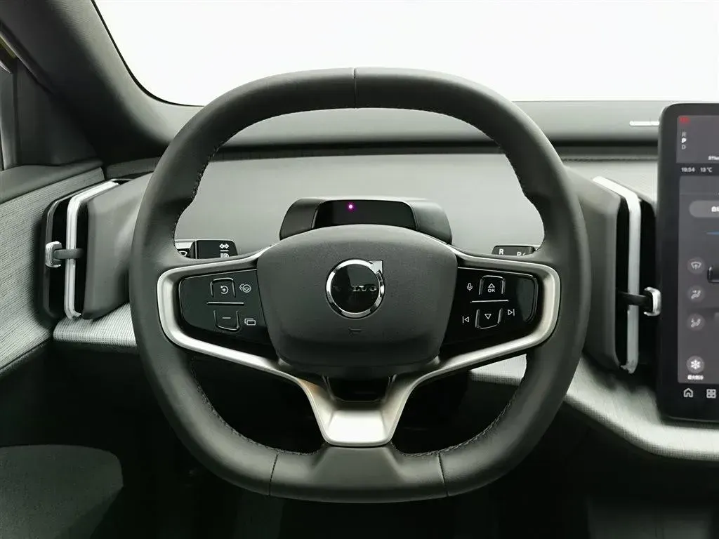 2025 Volvo EX30 BEV 66KWH,autocango,china used car exporter,china ev exporter,chinese used car exporter,chinese used ev exporter