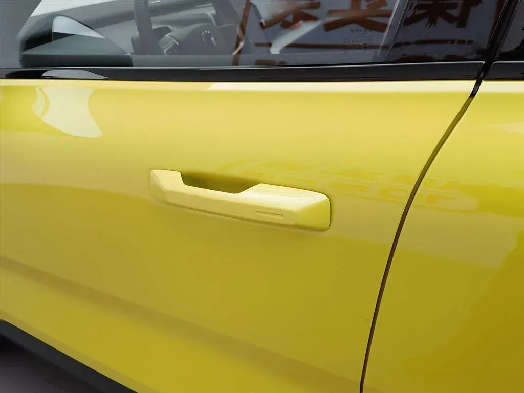 2025 Volvo EX30 BEV 66KWH,autocango,china used car exporter,china ev exporter,chinese used car exporter,chinese used ev exporter