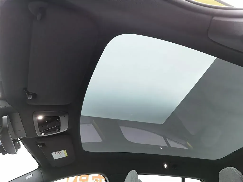 2025 Volvo EX30 BEV 66KWH,autocango,china used car exporter,china ev exporter,chinese used car exporter,chinese used ev exporter