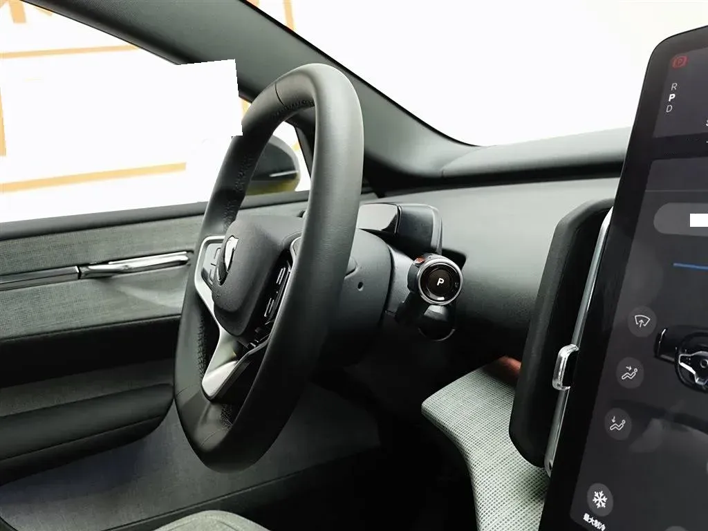 2025 Volvo EX30 BEV 66KWH,autocango,china used car exporter,china ev exporter,chinese used car exporter,chinese used ev exporter