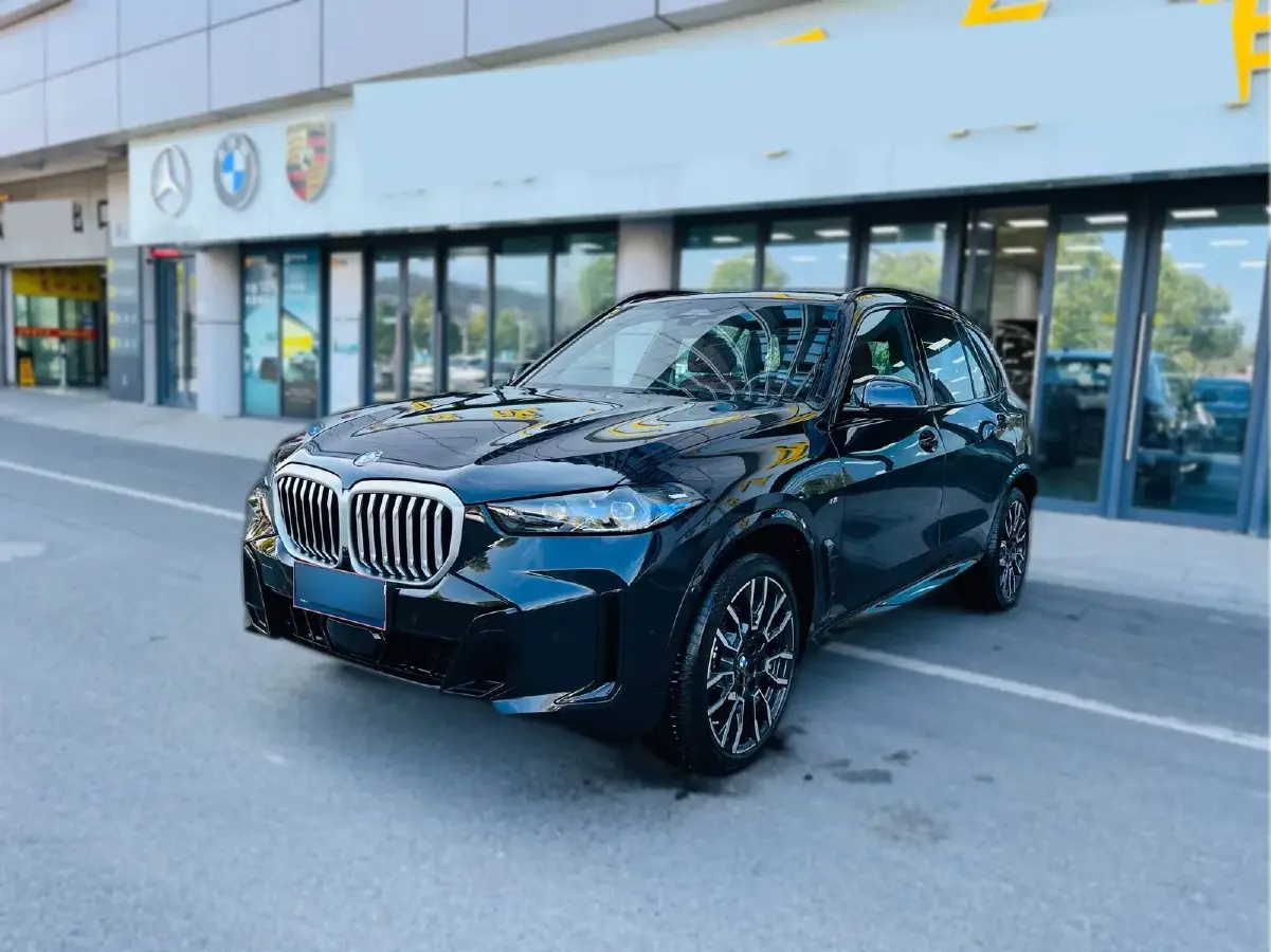 2023 BMW X5 3.0T 381HP L6 8AT