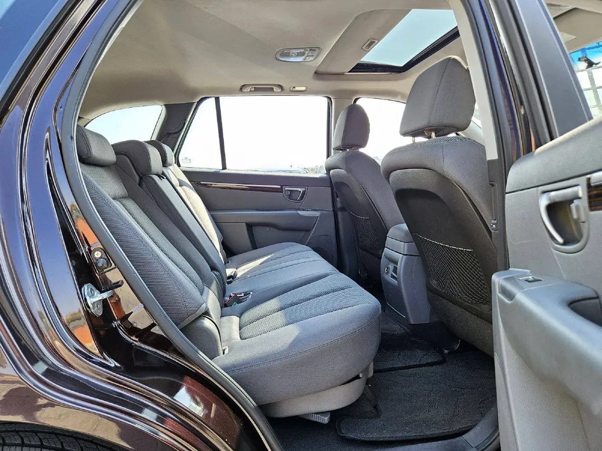 2010 Hyundai Santafe Classic 2.4L 174HP L4 6AT,autocango,china used car exporter,china ev exporter,chinese used car exporter,chinese used ev exporter