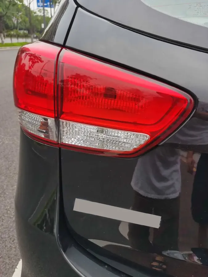 2013 Kia Carens 2.0L 152HP L4 6AT,autocango,china used car exporter,china ev exporter,chinese used car exporter,chinese used ev exporter